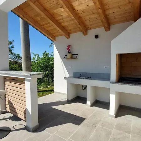 Amoena With Pool And Sauna * ברטוניגלה
