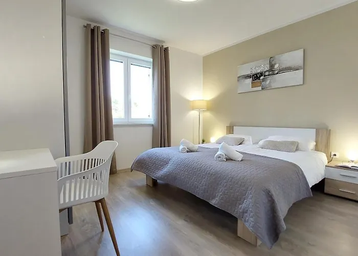 빌라 Amoena With Pool And Sauna *